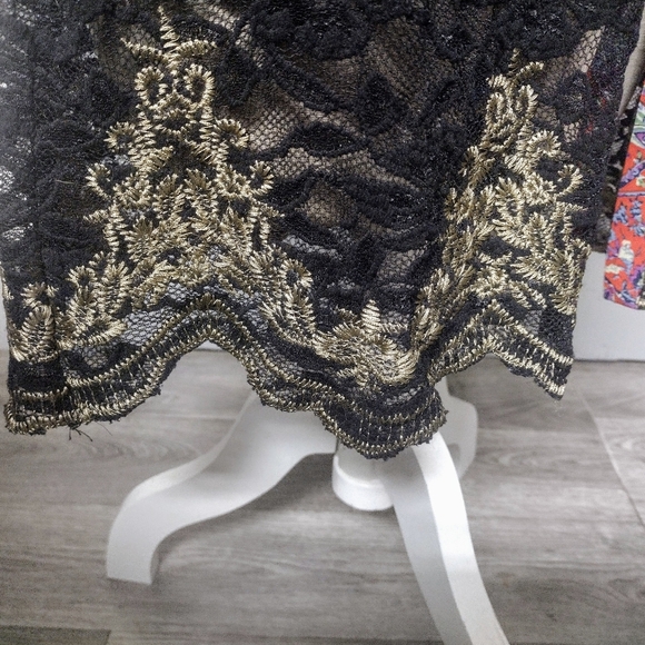 Gimmicks Lace Cardigan From Buckle BKE Women's Size Small Pre-owned - Picture 4 of 4